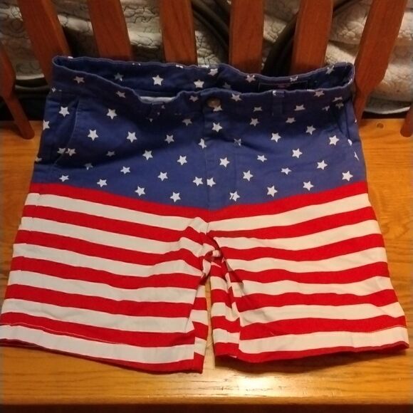 Vineyard Vines  - Picture 1 of 5